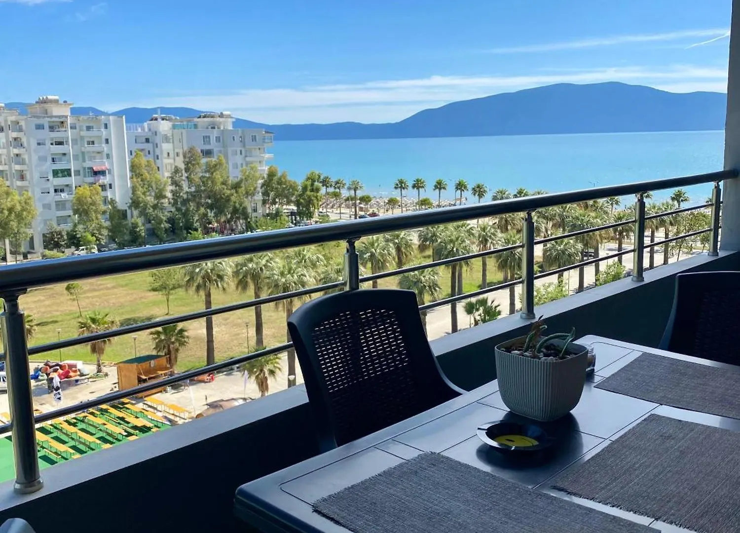 Flos Apartament Apartment Vlore Albania